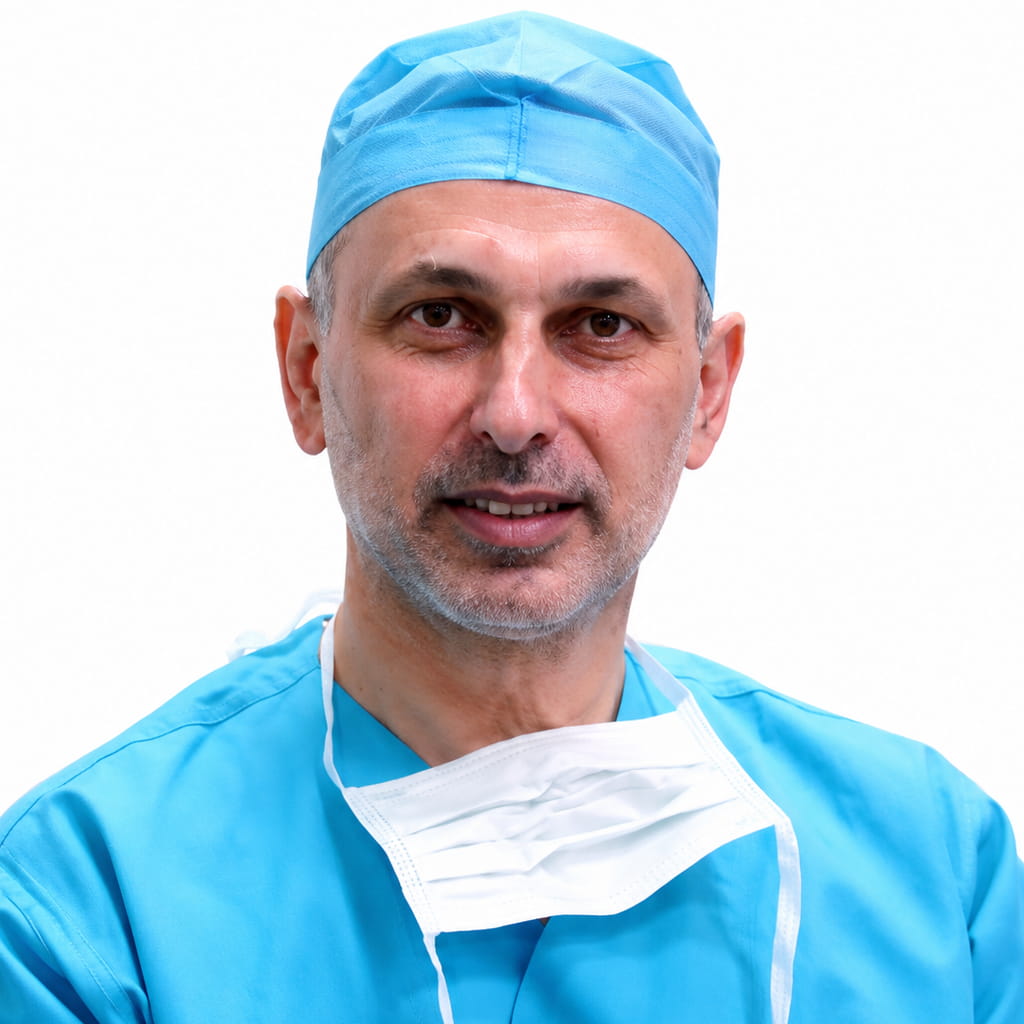 استشاري جراحة التجميل وتحسين ملامح الوجه والجسم بتقنيات حديثة