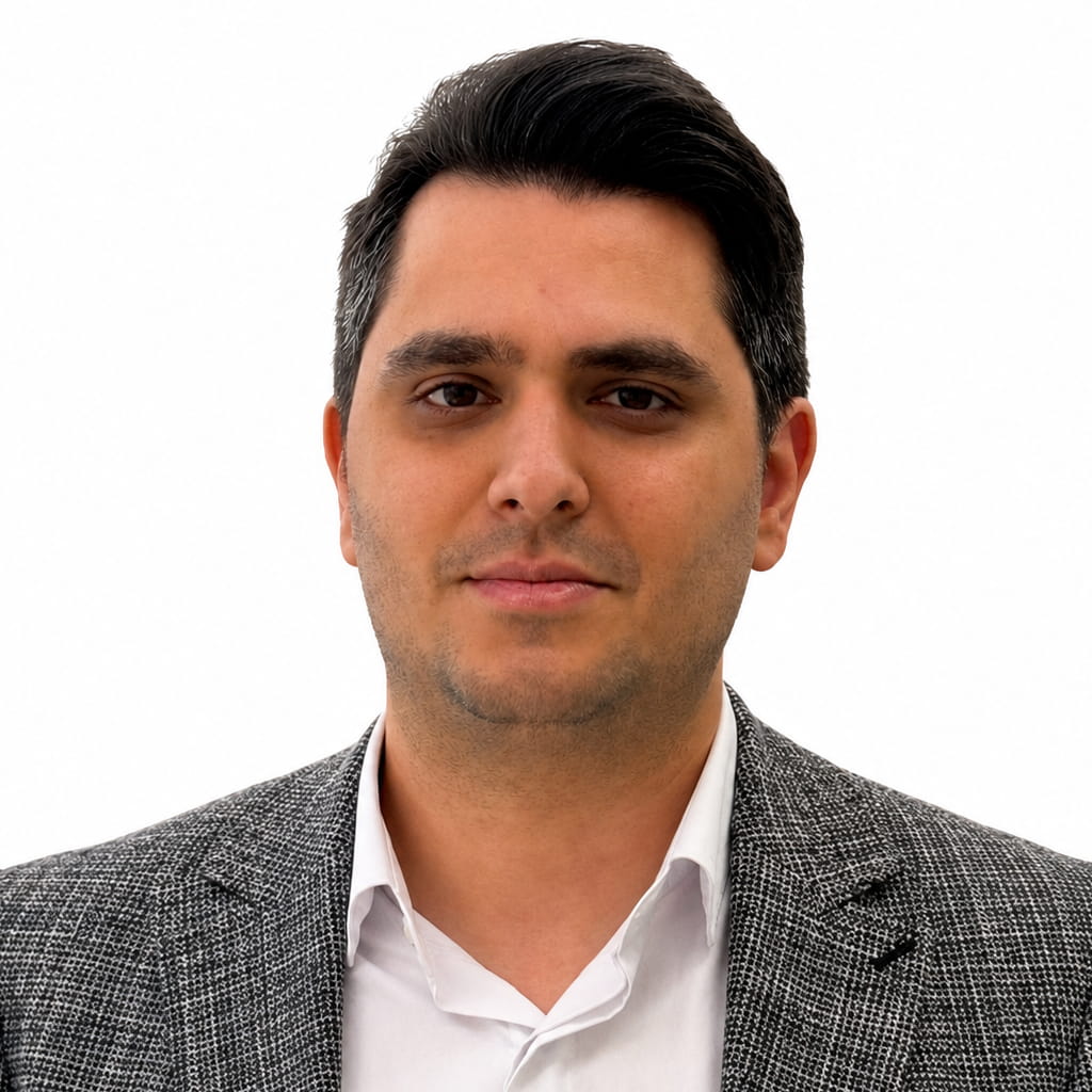 د. محمد مرادمند — جراح عام وتجميل