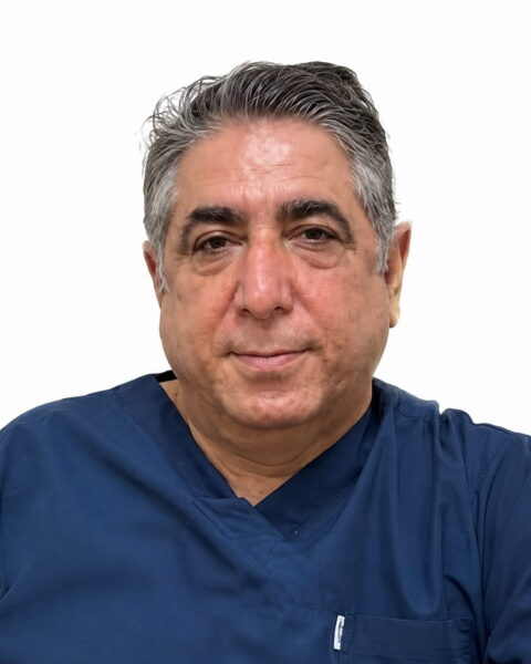 د. محمد عباسي تشنيزي — استشاري جراحة القلب والأوعية الدموية واختصاصي الجراحة العامة