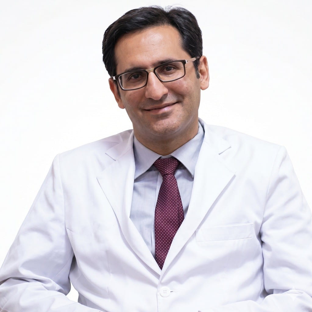 Dr. Ali Hajeb, board-certified urologist at Ceritamed, specializing in kidney stone treatment, urinary tract disorders, male infertility, erectile dysfunction, prostate surgery, and reconstructive urology.