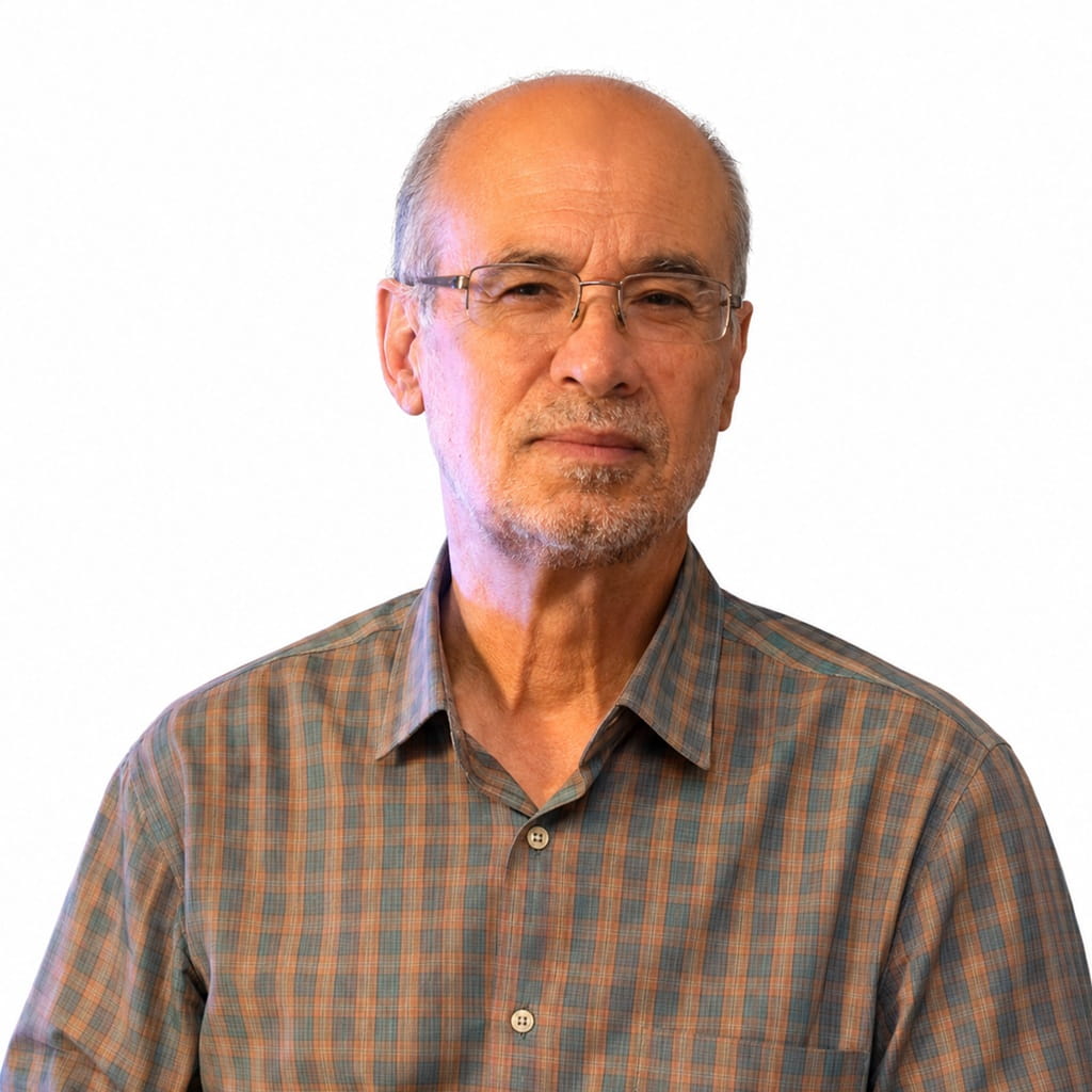 Dr. Mohammad Hossein Nourbala, kidney transplant fellow and urology specialist at Ceritamed, providing advanced kidney transplant services, urological surgery, and urinary tract treatment.