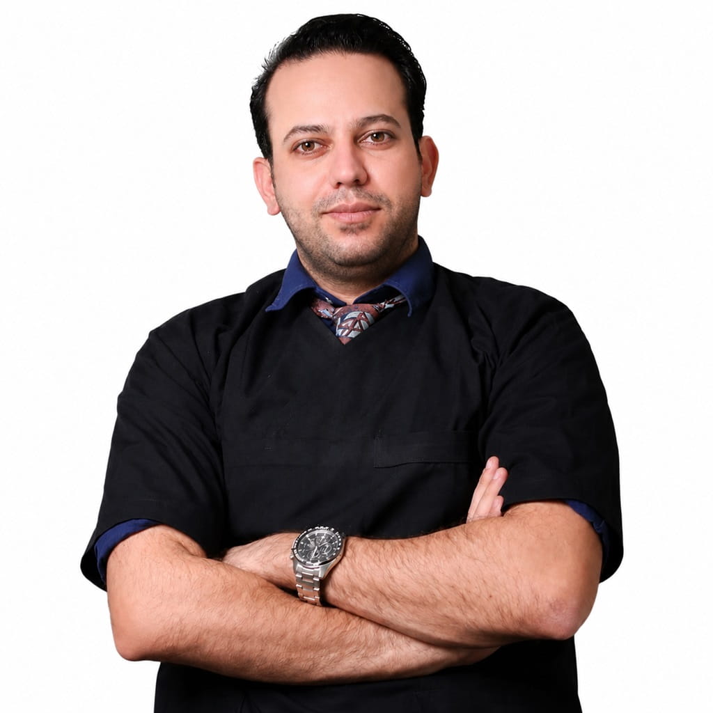 Dr. Peyman Babaei, cosmetic and restorative dentist at Ceritamed specializing in smile design, veneers, teeth whitening, and advanced dental treatments.
